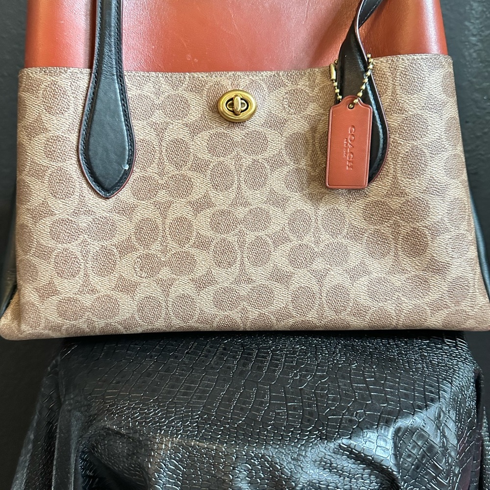 Brown and Black Coach Women's Bag - Picture 3 of 3